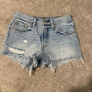 Levi’s Cut-Off Shorts